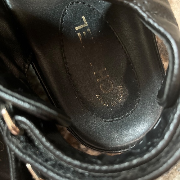 Chanel Grained Calfskin Dad Sandal - Picture 3 of 7